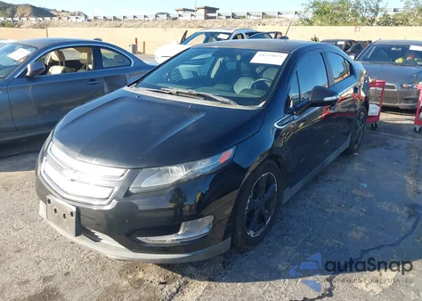 2015 Chevrolet Volt из США, поврежденный, VIN 1G1RD6E49FU142934